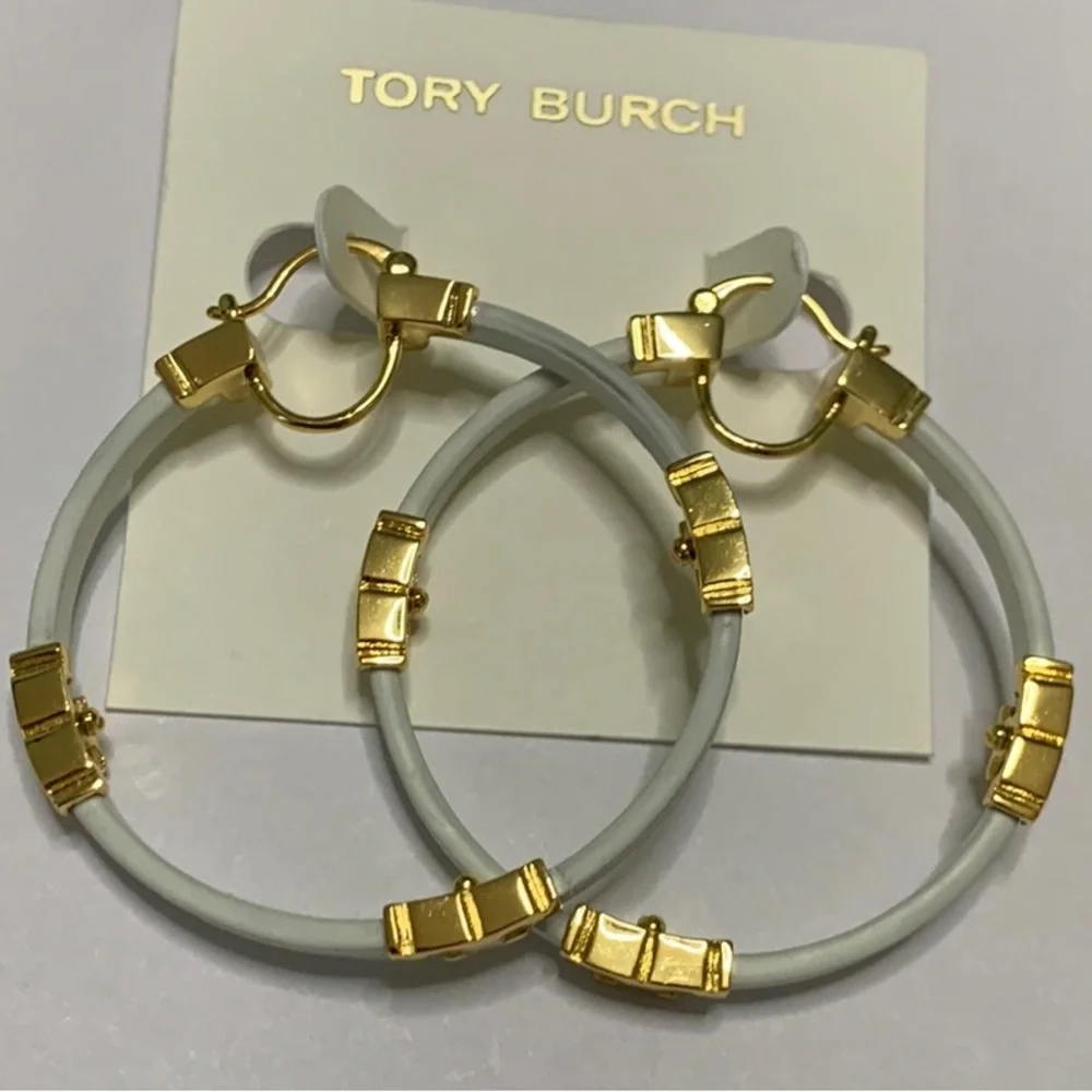 Tory Burch white leather sheriff T hoop earrings - Picture 3 of 7